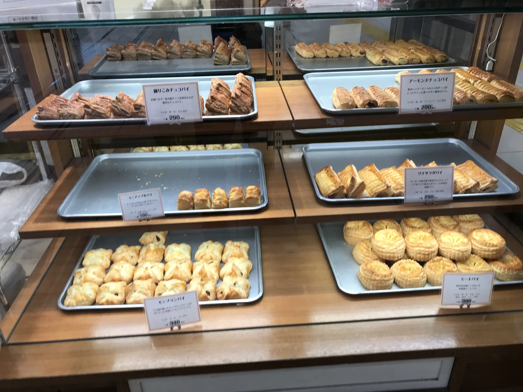N.102 大宮の商品陳列